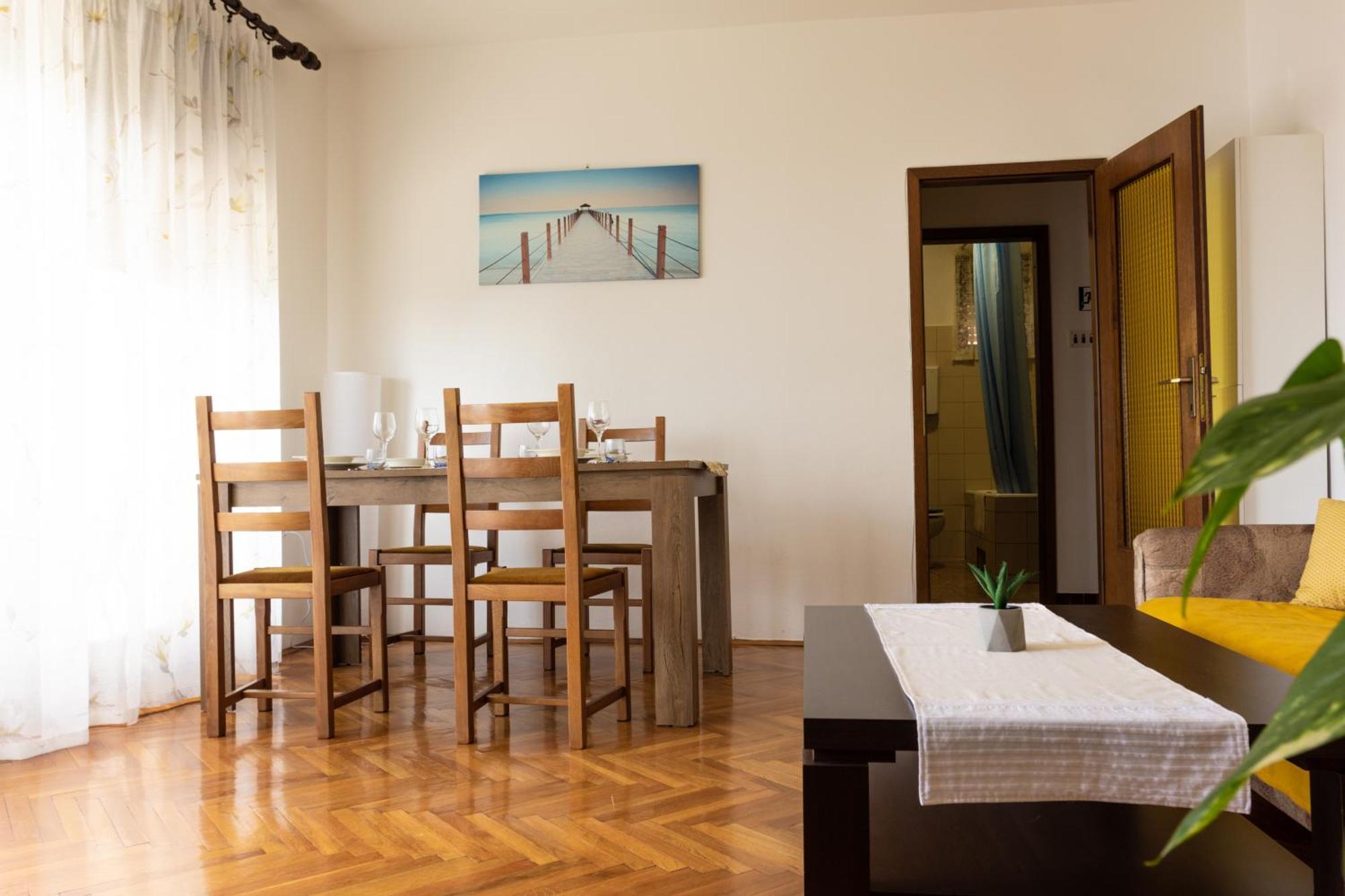Ferienwohnung Sea View Retreat With 170Mbps Wifi And Sunny Balcony Kastav Exterior foto