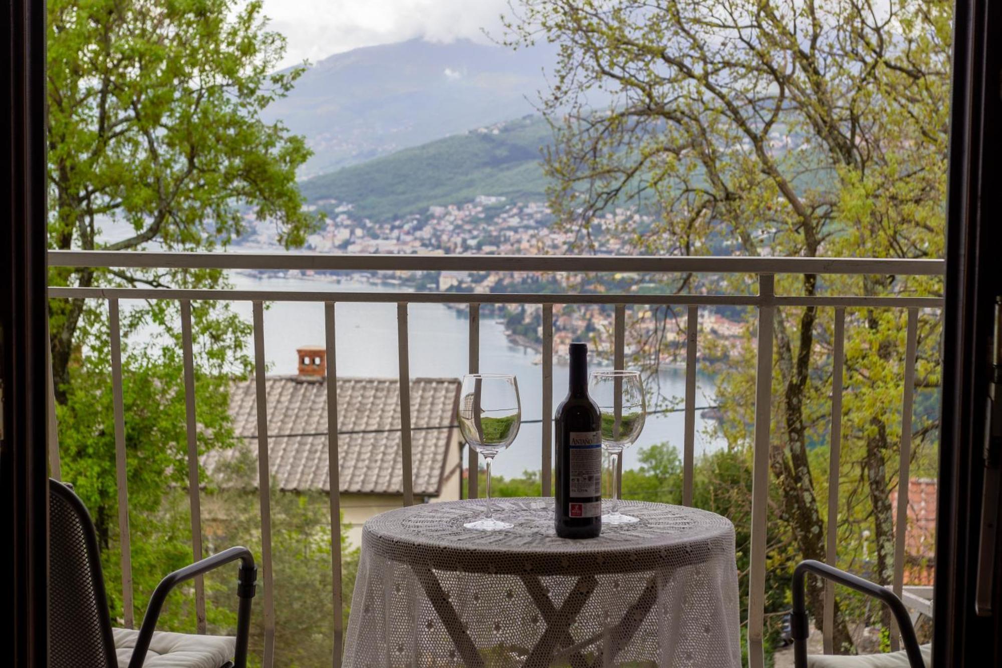 Ferienwohnung Sea View Retreat With 170Mbps Wifi And Sunny Balcony Kastav Exterior foto
